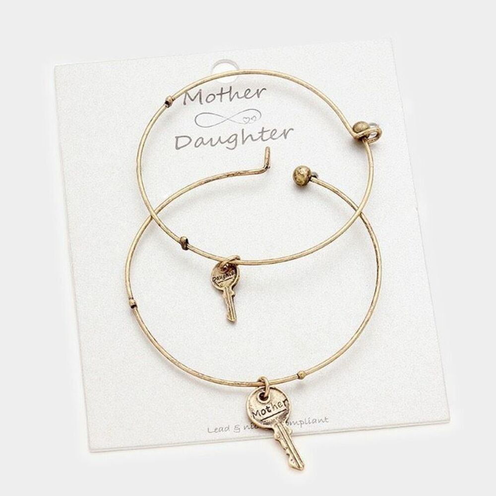 Brand New Boutique Antiqued Gold Double Key Charm Mother & Daughter Bracelet Set